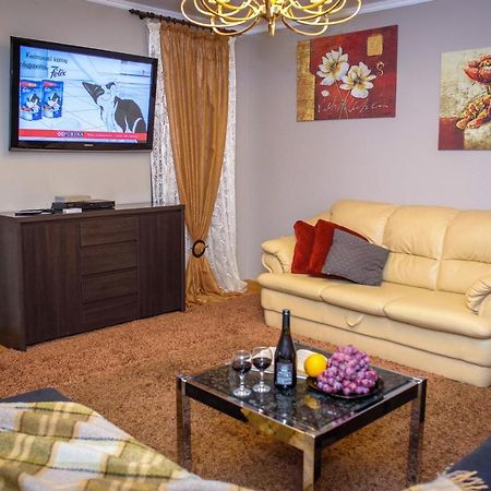 Ornava Boutique Apartments Ternopil Ngoại thất bức ảnh