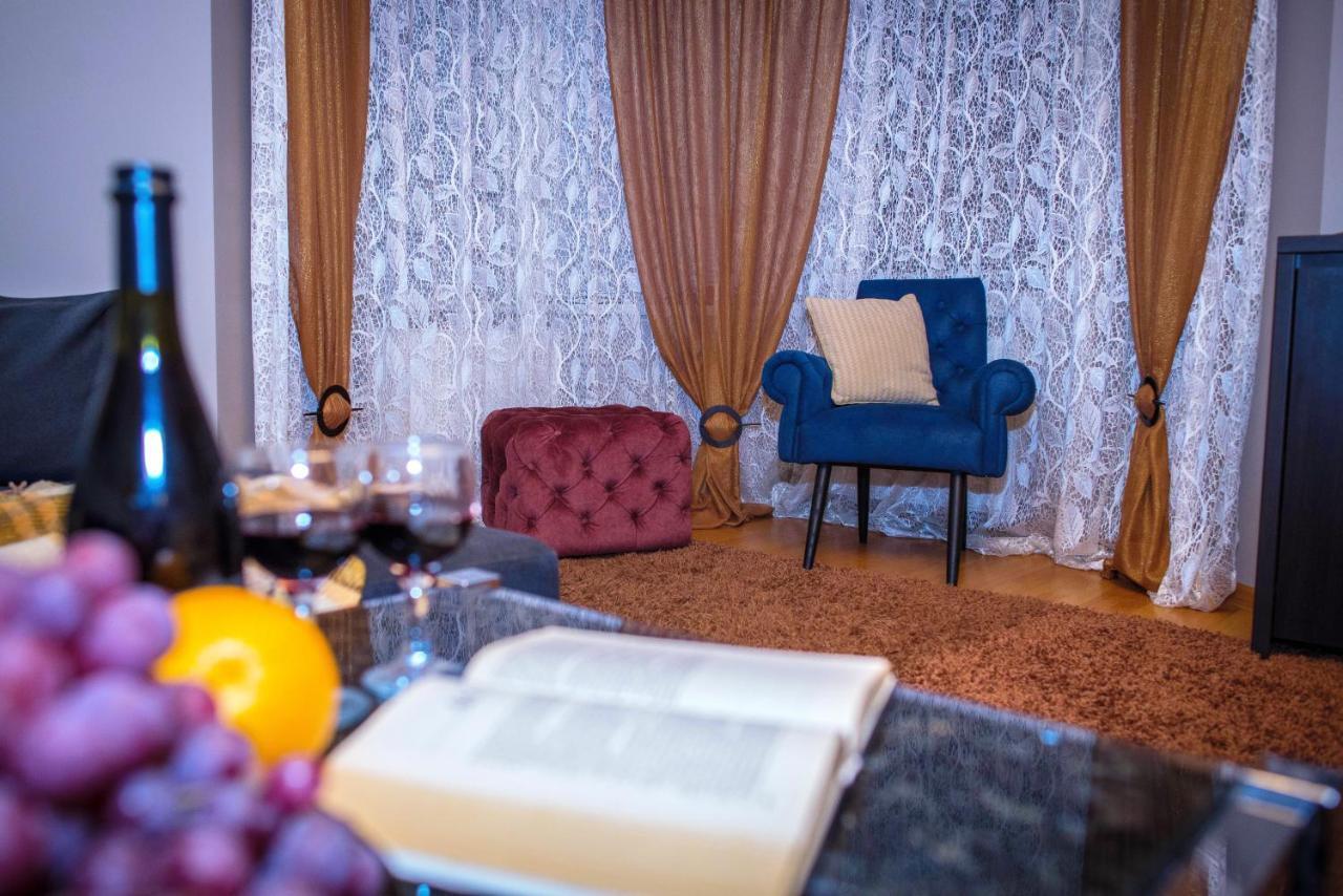 Ornava Boutique Apartments Ternopil Ngoại thất bức ảnh