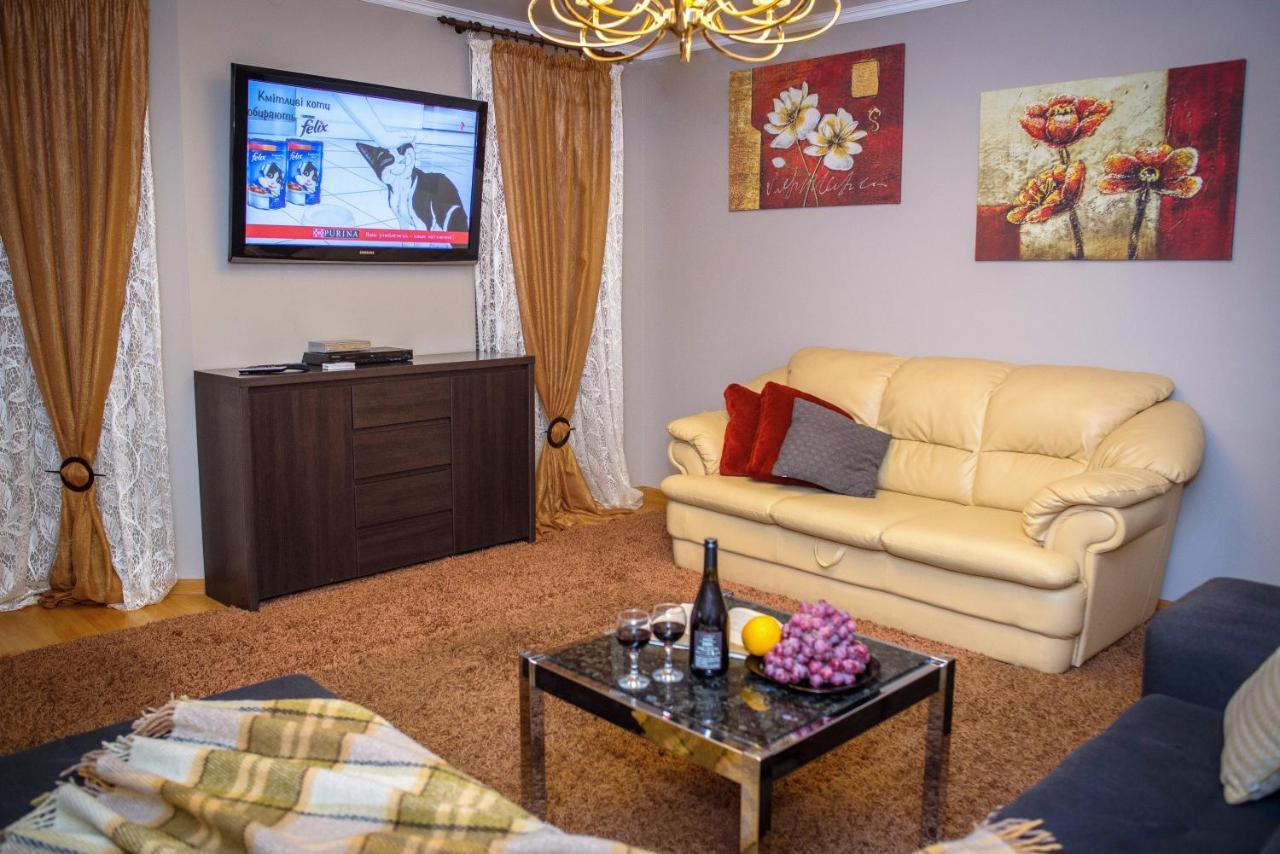 Ornava Boutique Apartments Ternopil Ngoại thất bức ảnh